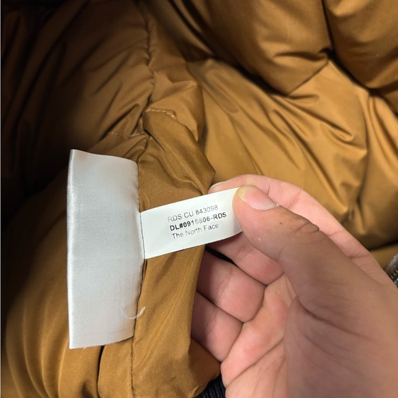 The North Face Men's Tan Jacket with Fur‎ Hood - Picture 9 of 9